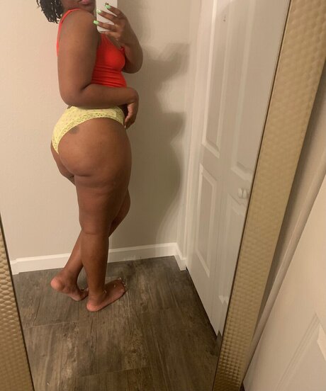 MysteriAsssRae sexy actress photo