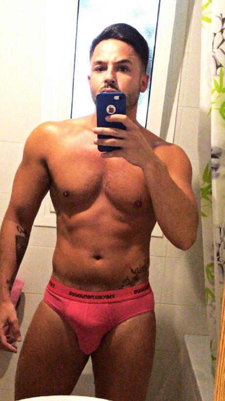 Adriano Farrapa model xxx pic