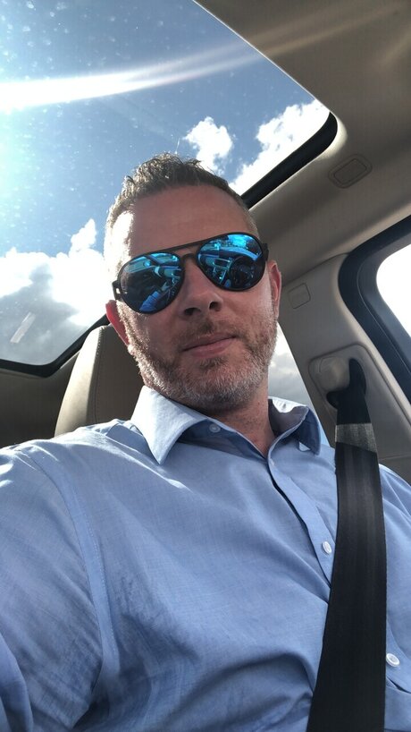 Michael Quinlan model pornographic galleries