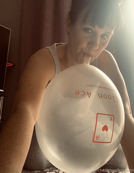 milf fake tits onlyfans xxx photo