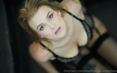 theofficialamandashow model xxx archive