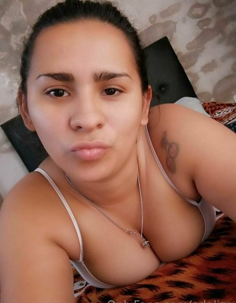 odalize erotic model picture