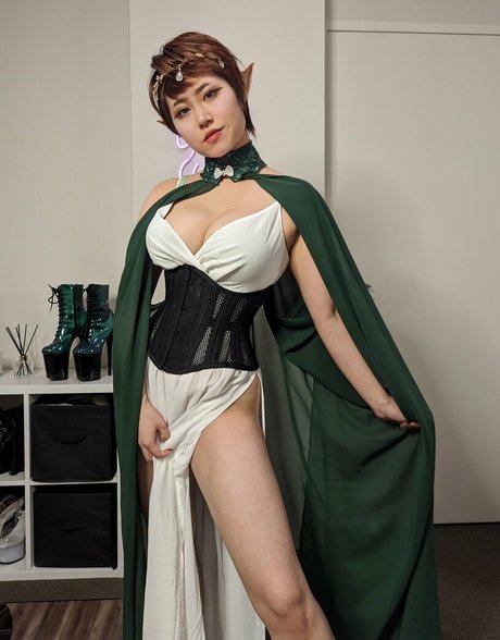 ceraphstear hot model pictures