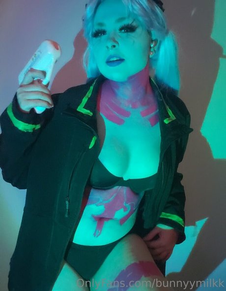 bunnyymilkk hot model galleries