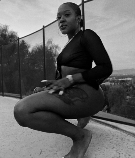 illnanaa perfect model pics