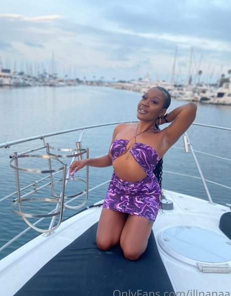 illnanaa naked pornstar pic