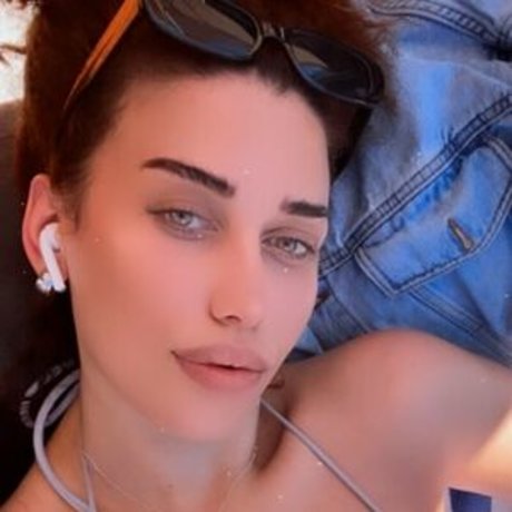 Disturbia sexy star pics