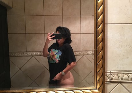 ebony femdom onlyfans nude image