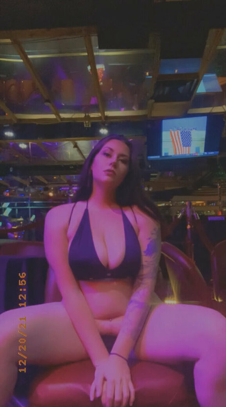 karmahk2 sex model pics