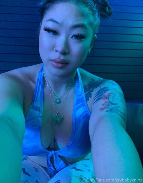 Crybabyxnina beautiful model img