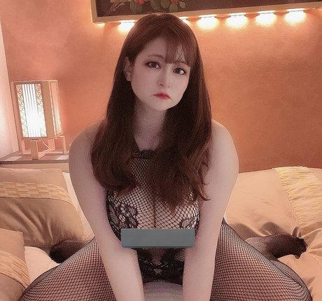DJ Wanwan exclusive pornstar image