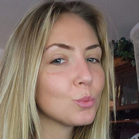 Nikkipxx naked actress picture