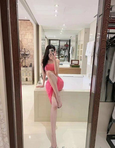 gezheng naked star pic