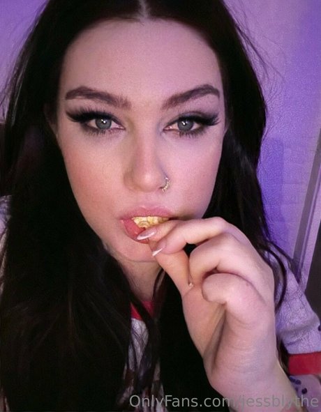 jessblythe pornographic model pics
