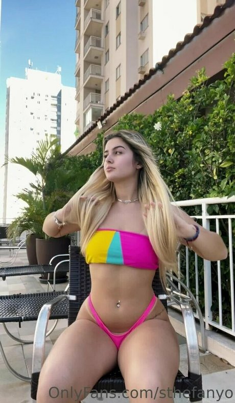 Sthefany Oliveira free star photos