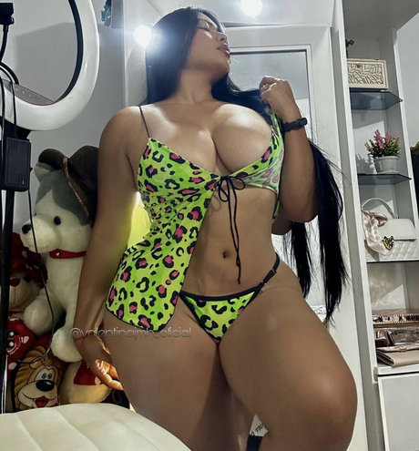 Valentinajmh oficial hot star picture
