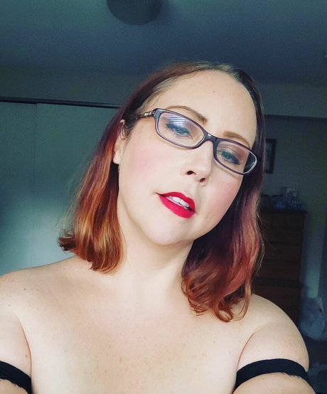 kitchen onlyfans hot sexy img
