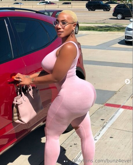 Bunz4ever star sex photos