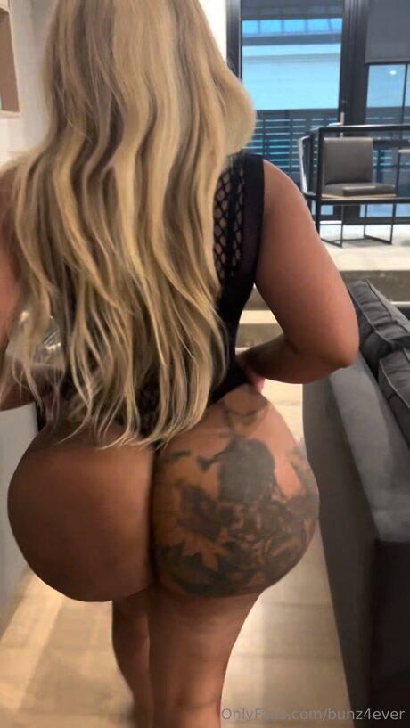 Bunz4ever model perfect archive