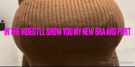 bustyyxoxo porn model photos