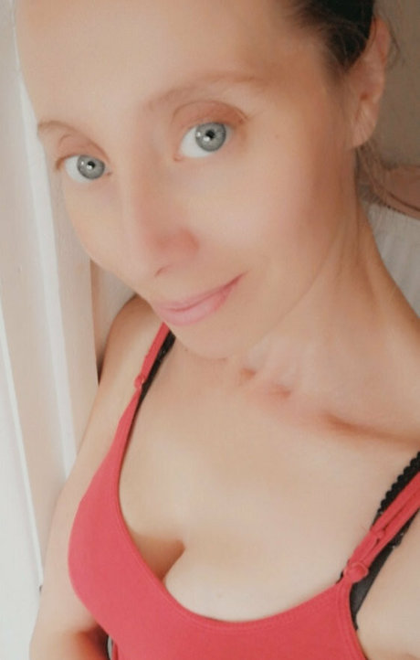 naughtyannmarie model naked image