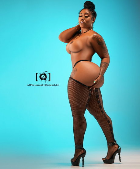 aj1atl nudes pornstar galleries