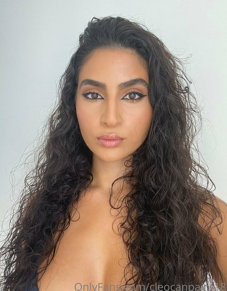 cleopatrateen exclusive pornstar picture