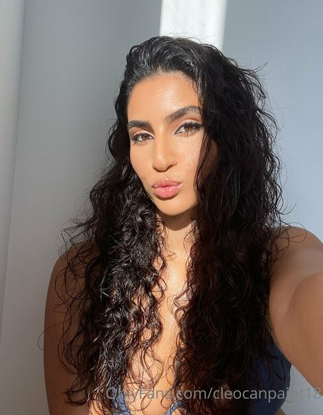 cleopatrateen pornstar naked img