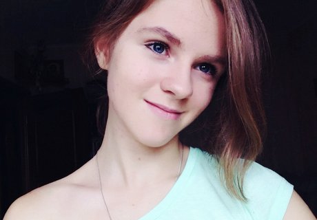 Hermione Chan star nude images