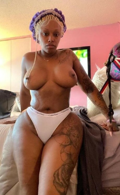 Martian Princess erotic model archive