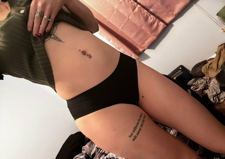 queenofbootyy porn star images