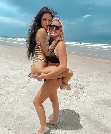 Kara C pretty model galleries