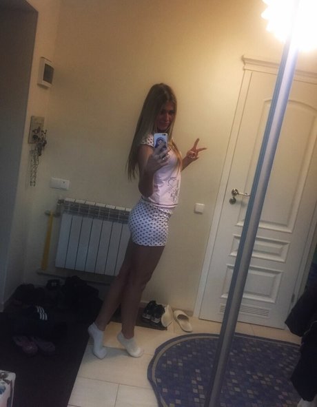 Anna Ilyasova nudes model images