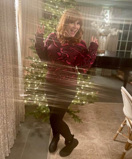 Bryce Dallas Howard model beautiful picture