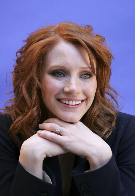 Bryce Dallas Howard pretty model gallery