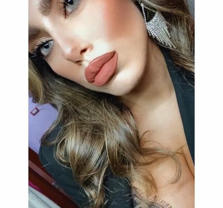 Ylenia Bevelacqua pretty model photo