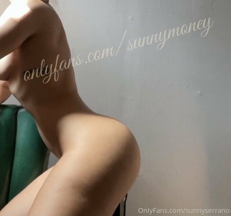 sunnyserrano model porn picture