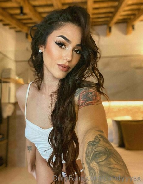 Candyyysx  pornstar hot image