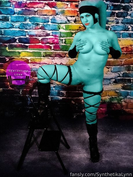 Synthetika Lynn pornstar art gallery