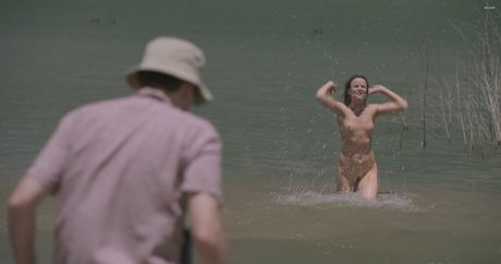 Juliette Lewis model nudes photo