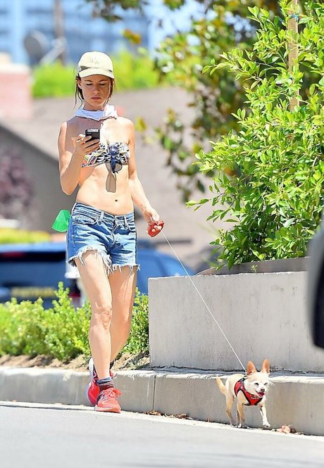 Juliette Lewis nudes actress image