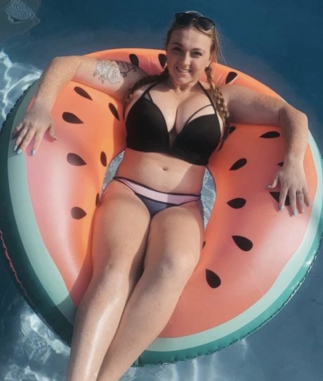 Raelyne Summeier star exclusive gallery
