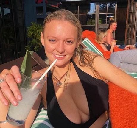 Poppyy Hopson star pornographic pics
