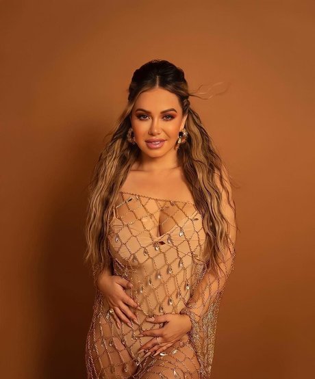 Janney Marin Rivera pretty star picture