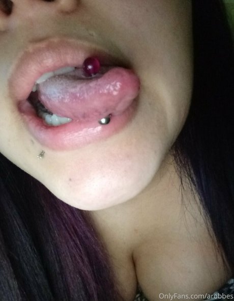 arobbes model erotic pictures