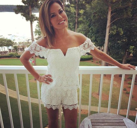 Robin Meade star adult image