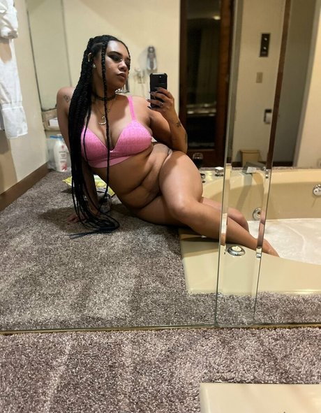 censorworthyyy xxx model image