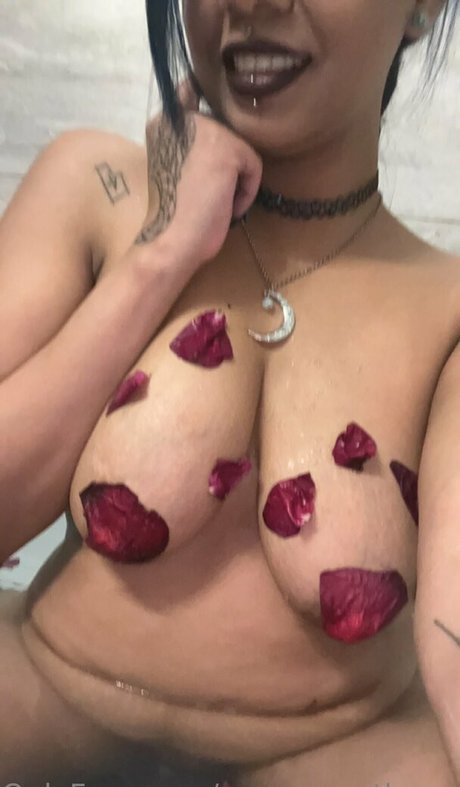 censorworthyyy star top archive