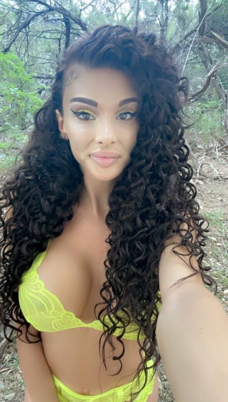 Bigdicktrannynicole model art images
