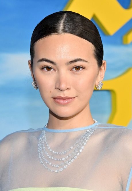 Jessica Yu Li Henwick star high quality photo
